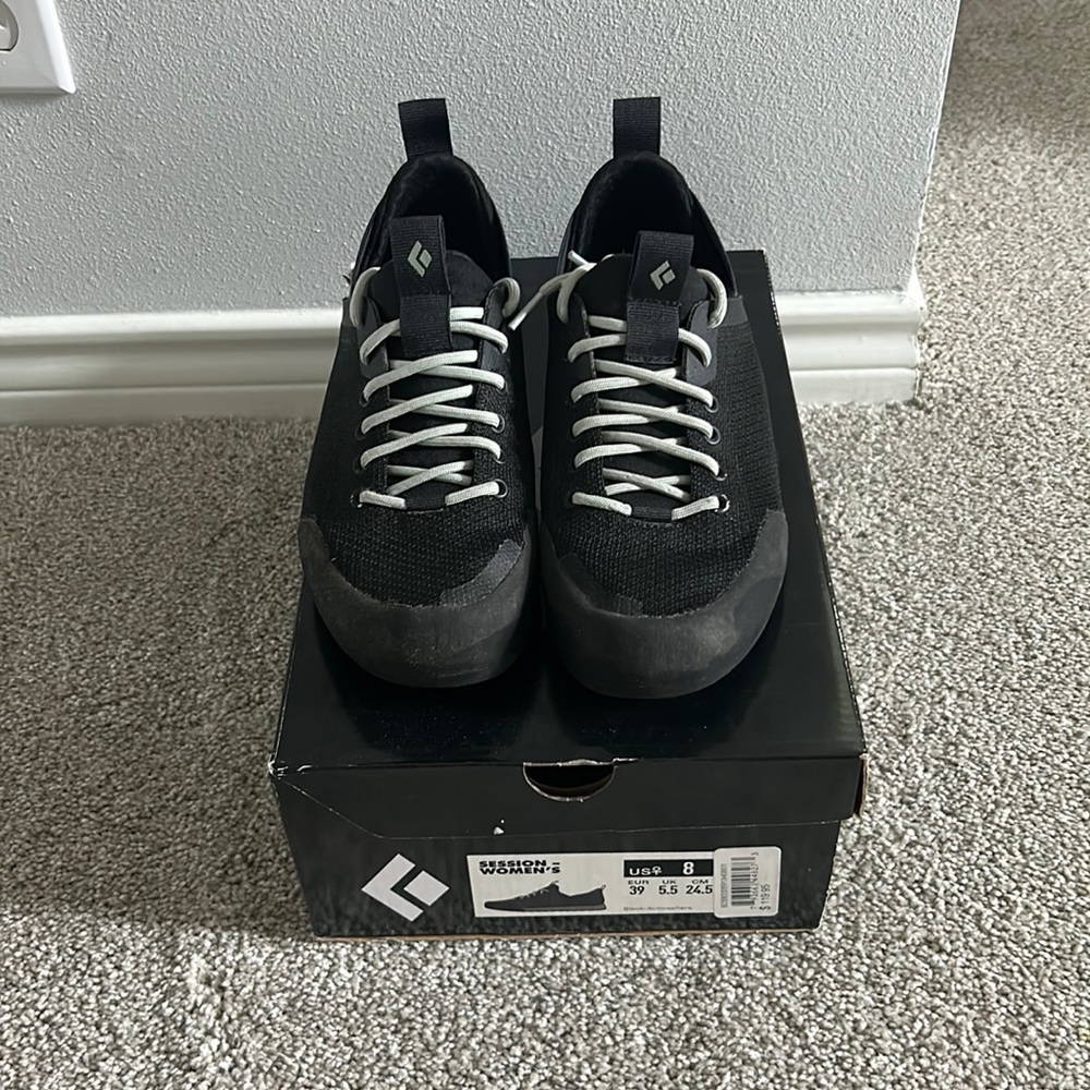 Climbing approach shoes